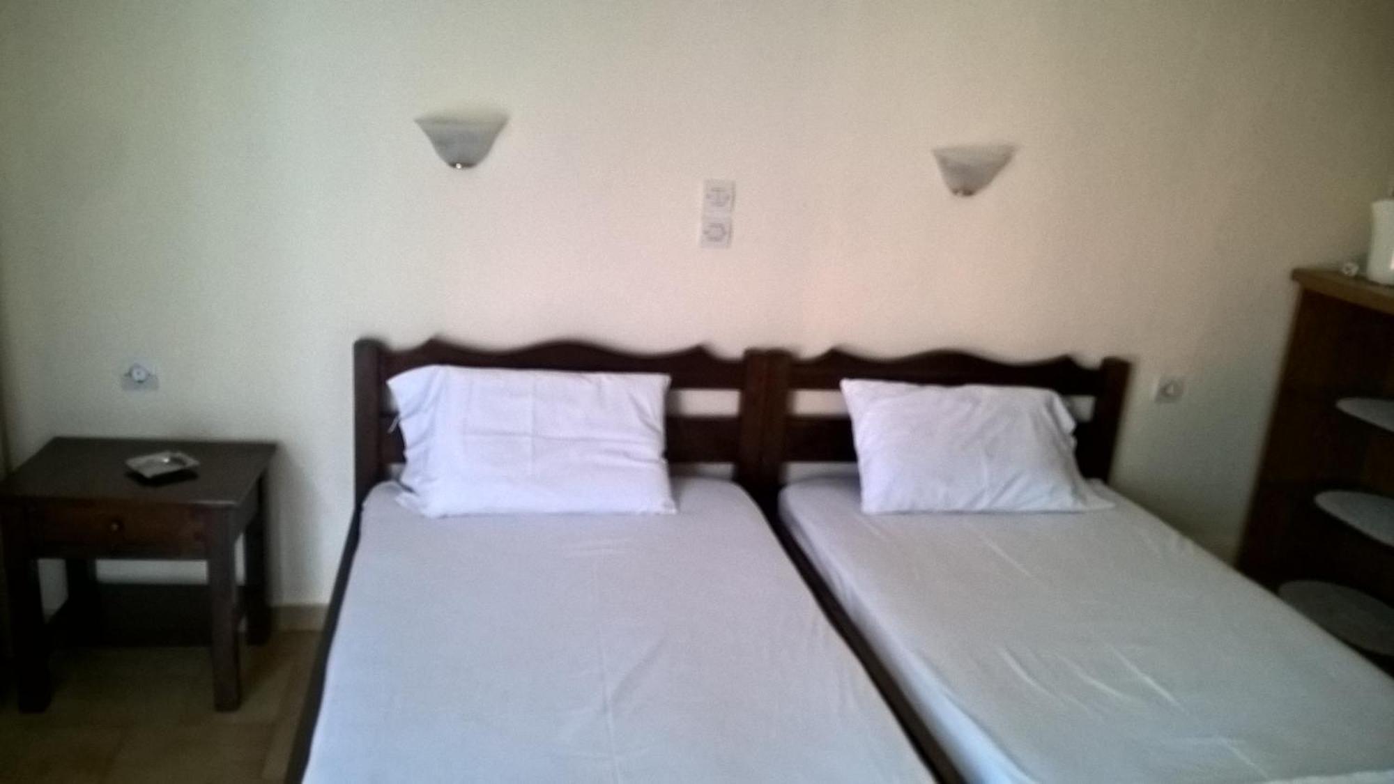 Salvanos Residence อิปโซส ภายนอก รูปภาพ